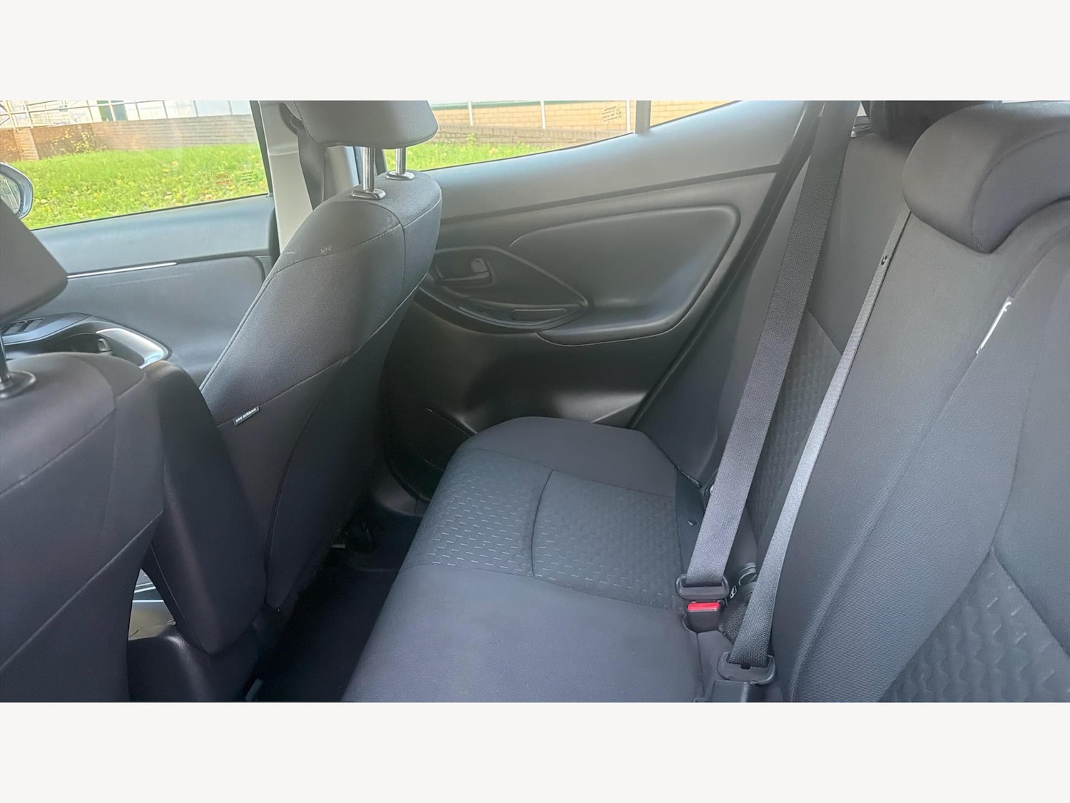 Used Toyota Yaris Cross 2024 for sale - 76824705: Photo 15