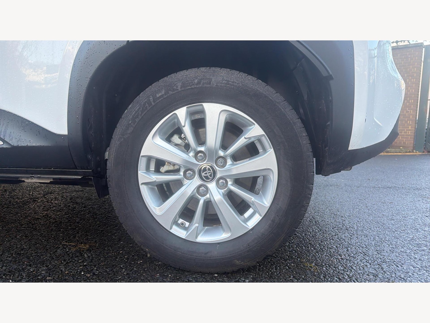 Used Toyota Yaris Cross 2024 for sale - 76824705: Photo 20