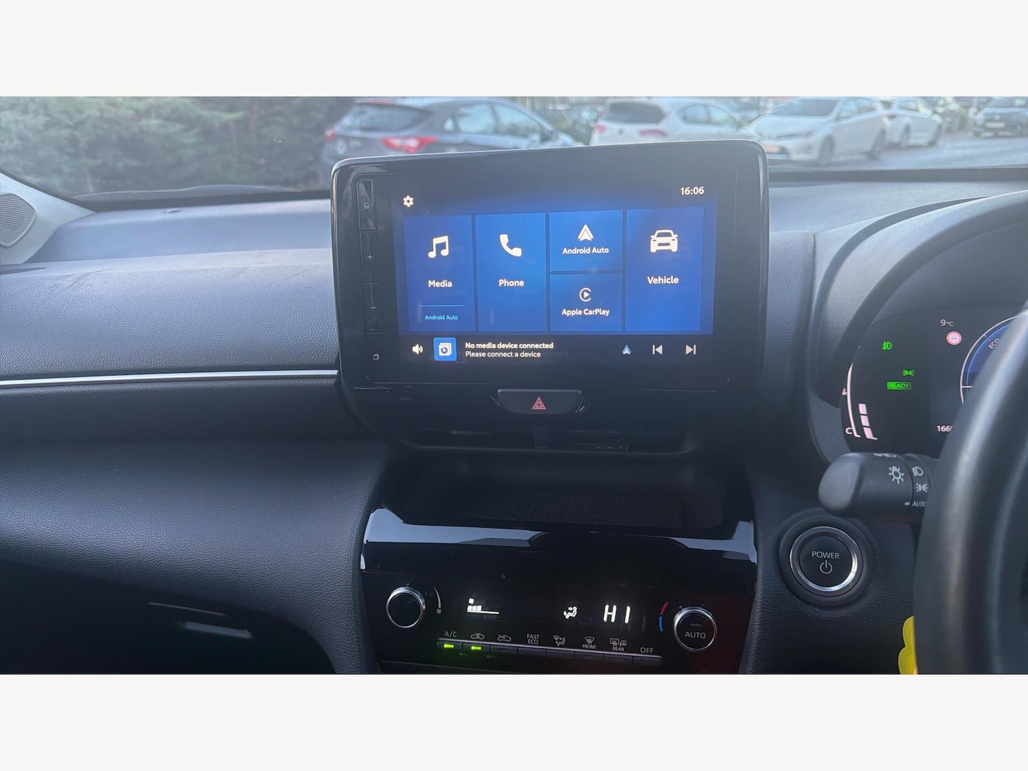 Used Toyota Yaris Cross 2024 for sale - 76824705: Photo 9