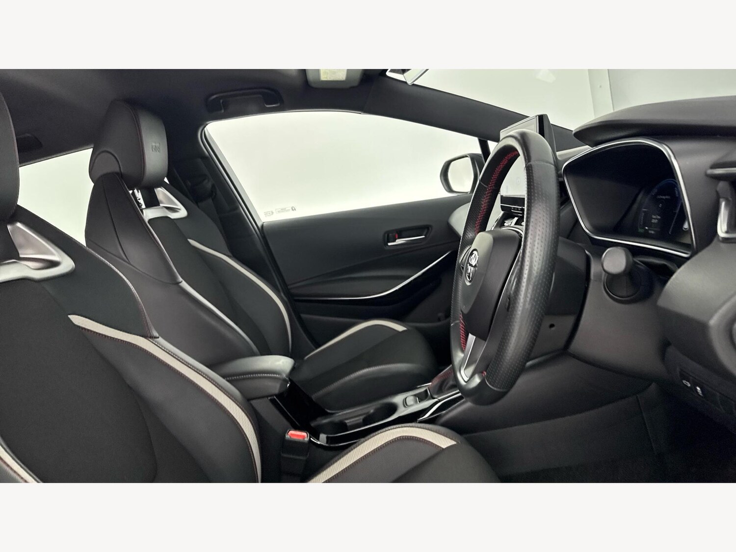 Used Toyota Corolla 2024 for sale - 76607949: Photo 13