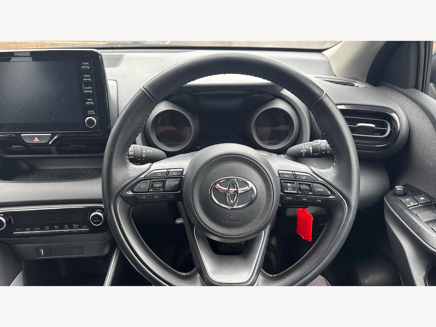 Used Toyota Yaris 2022 for sale - 76992502: Photo 10