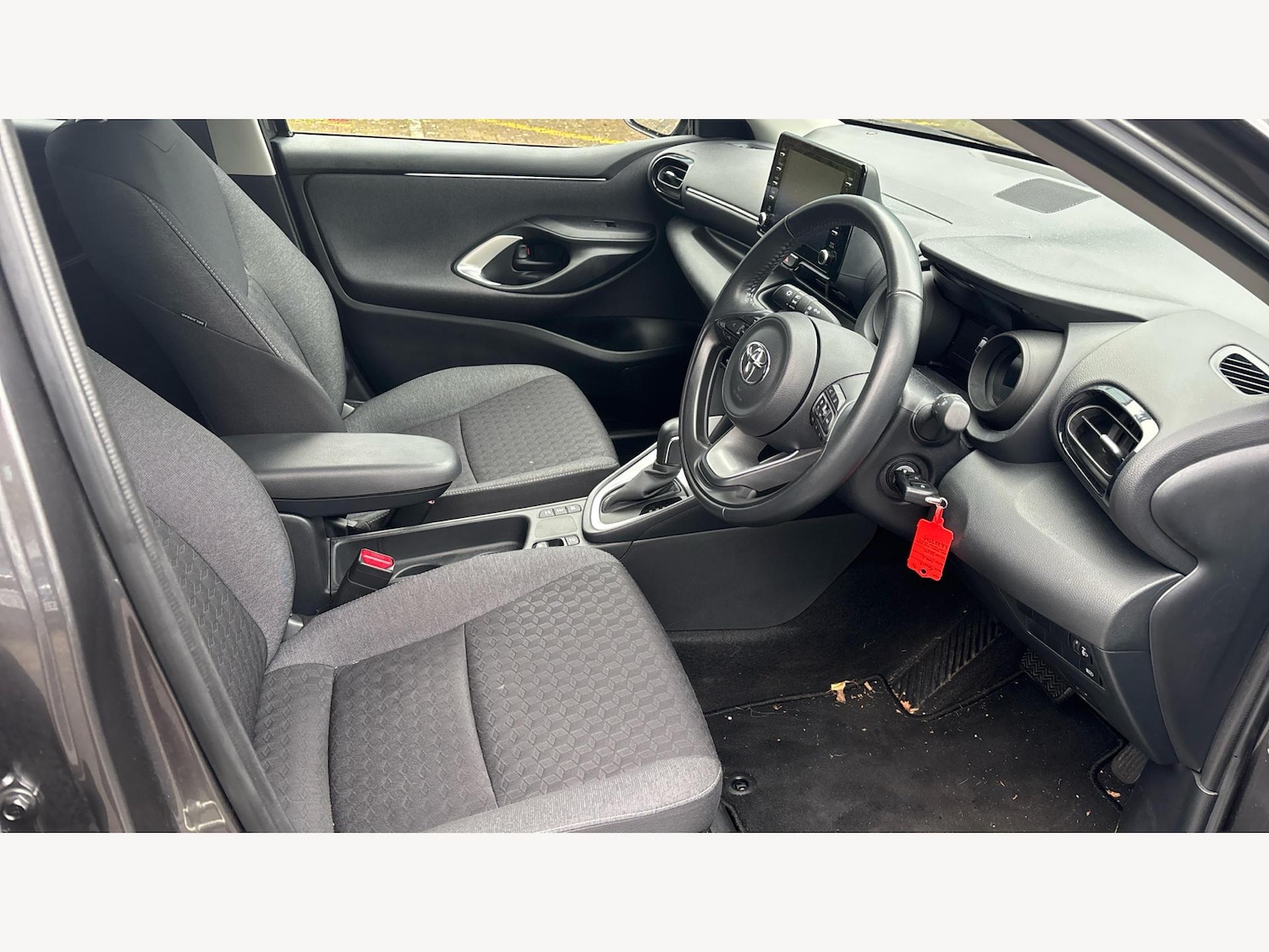 Used Toyota Yaris 2022 for sale - 76992502: Photo 13