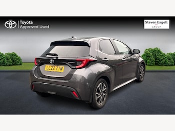 Used Toyota Yaris 2022 for sale - 76992502: Photo