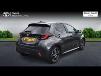 Used Toyota Yaris 2022 for sale - 74861621: Photo