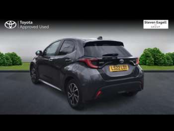 Used Toyota Yaris 2022 for sale - 74861621: Photo