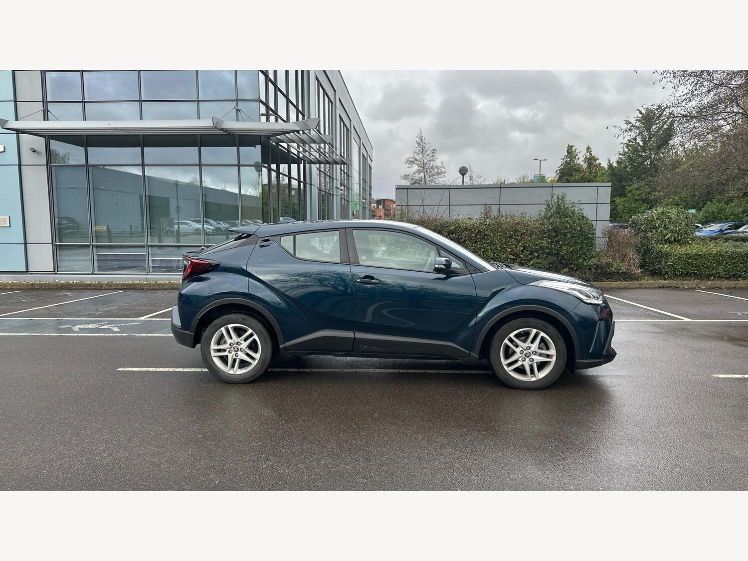 Used Toyota C-HR 2023 for sale - 77305817: Photo 18