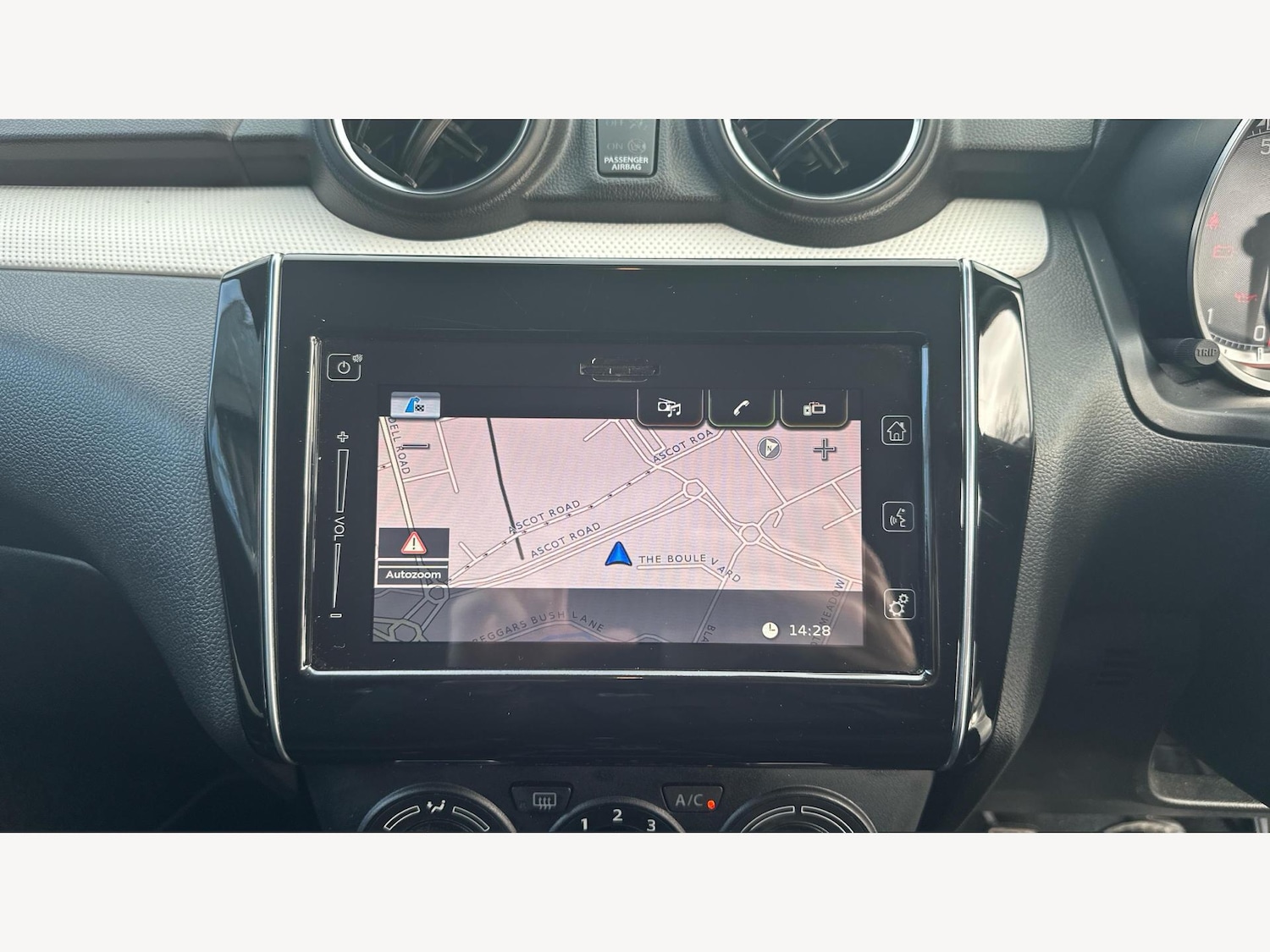 Used Suzuki Swift 2019 for sale - 77549851: Photo 9