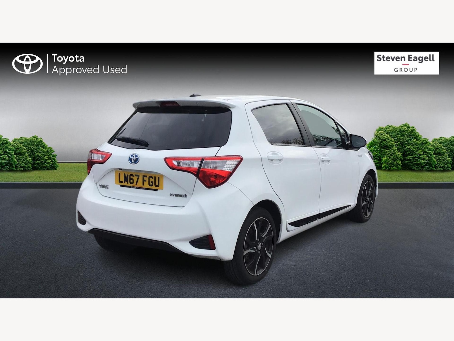 Used Toyota Yaris 2017 for sale - 76314723: Photo 2