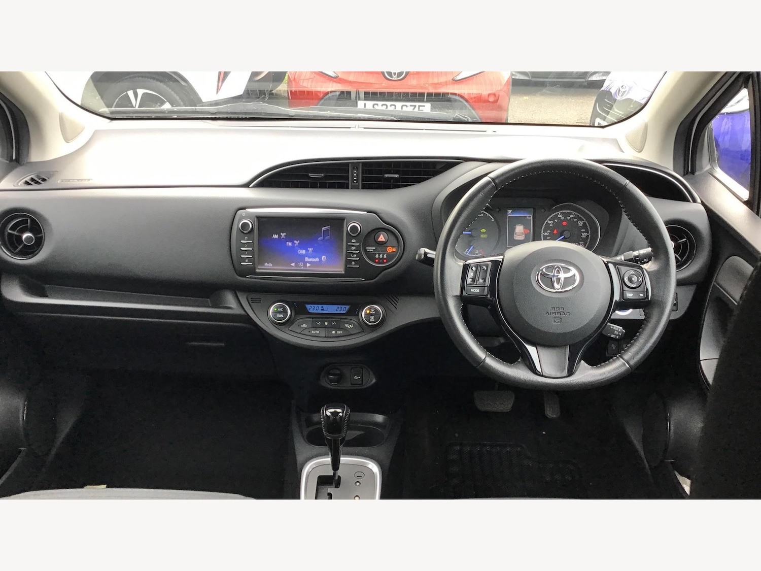 Used Toyota Yaris 2017 for sale - 76314723: Photo 7