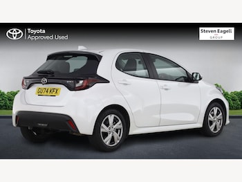 Used Toyota Yaris 2024 for sale - 79337056: Photo