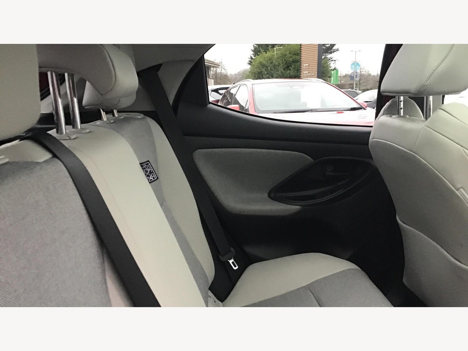 Used Toyota Yaris for sale - 77242746: Photo 14