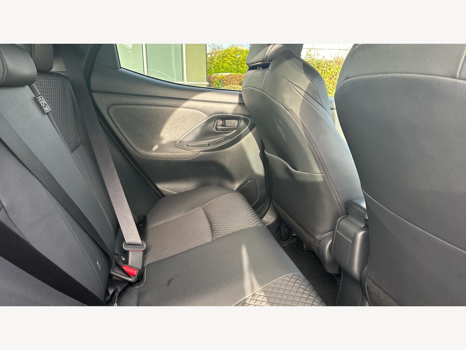 Used Toyota Yaris 2020 for sale - 77400482: Photo 14