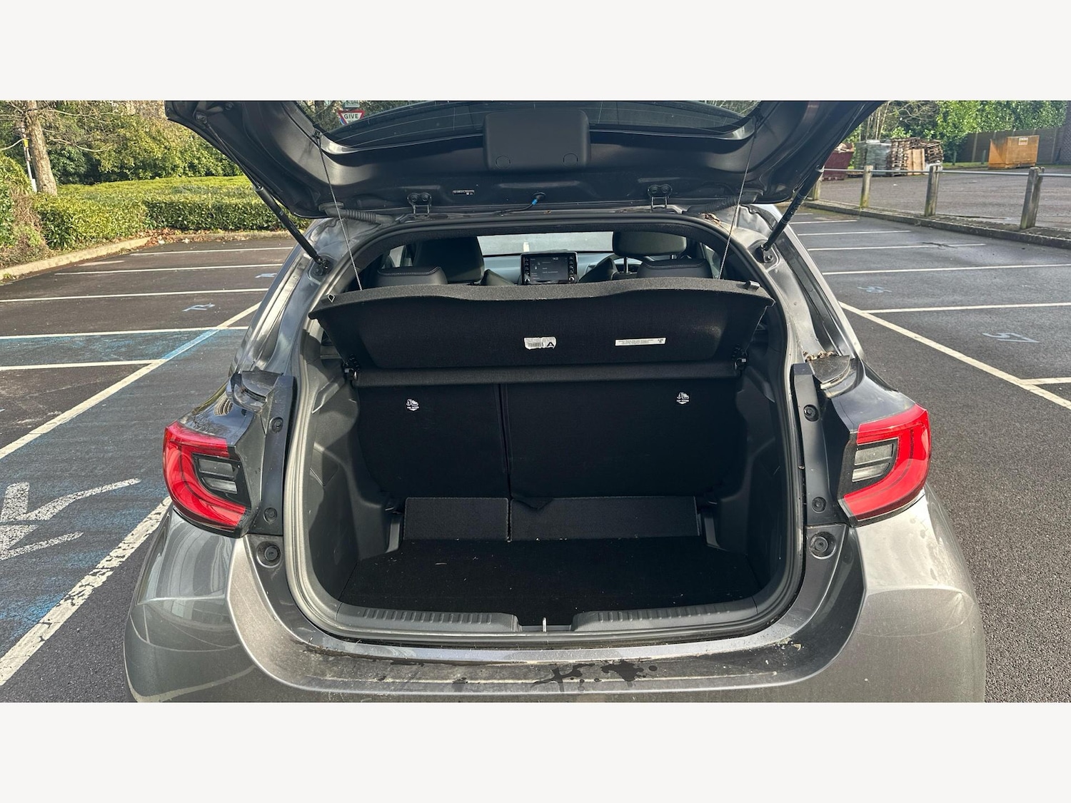 Used Toyota Yaris 2020 for sale - 77400482: Photo 16