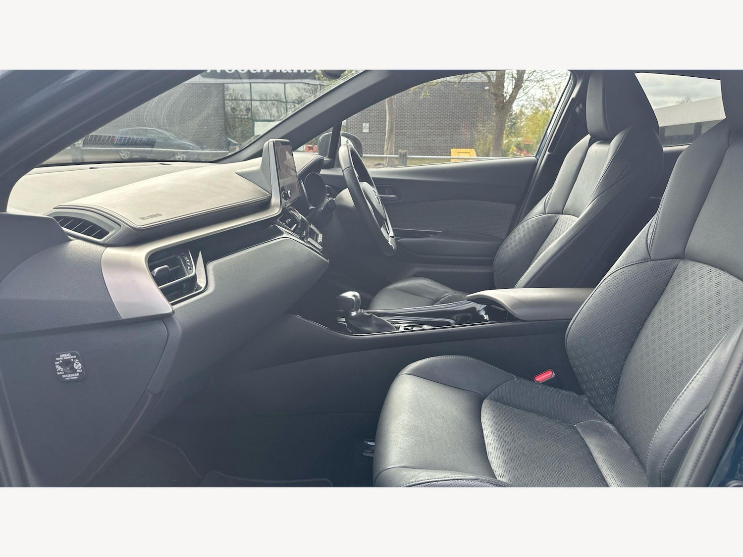 Used Toyota C-HR 2023 for sale - 78127296: Photo 12