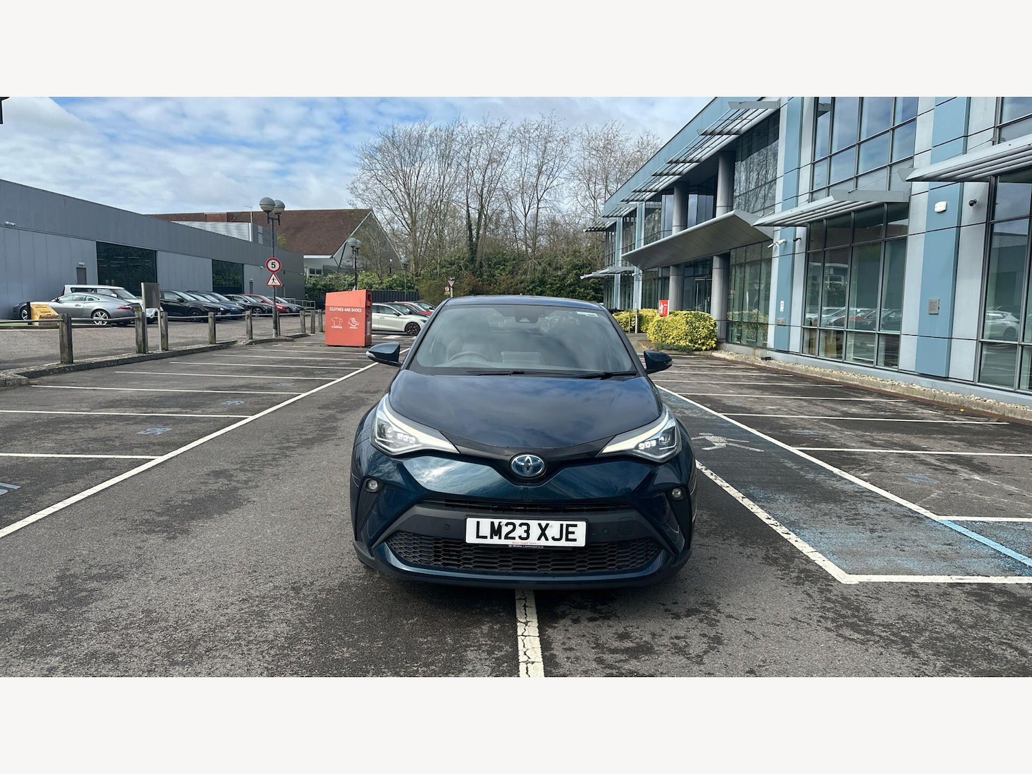 Used Toyota C-HR 2023 for sale - 78127296: Photo 17