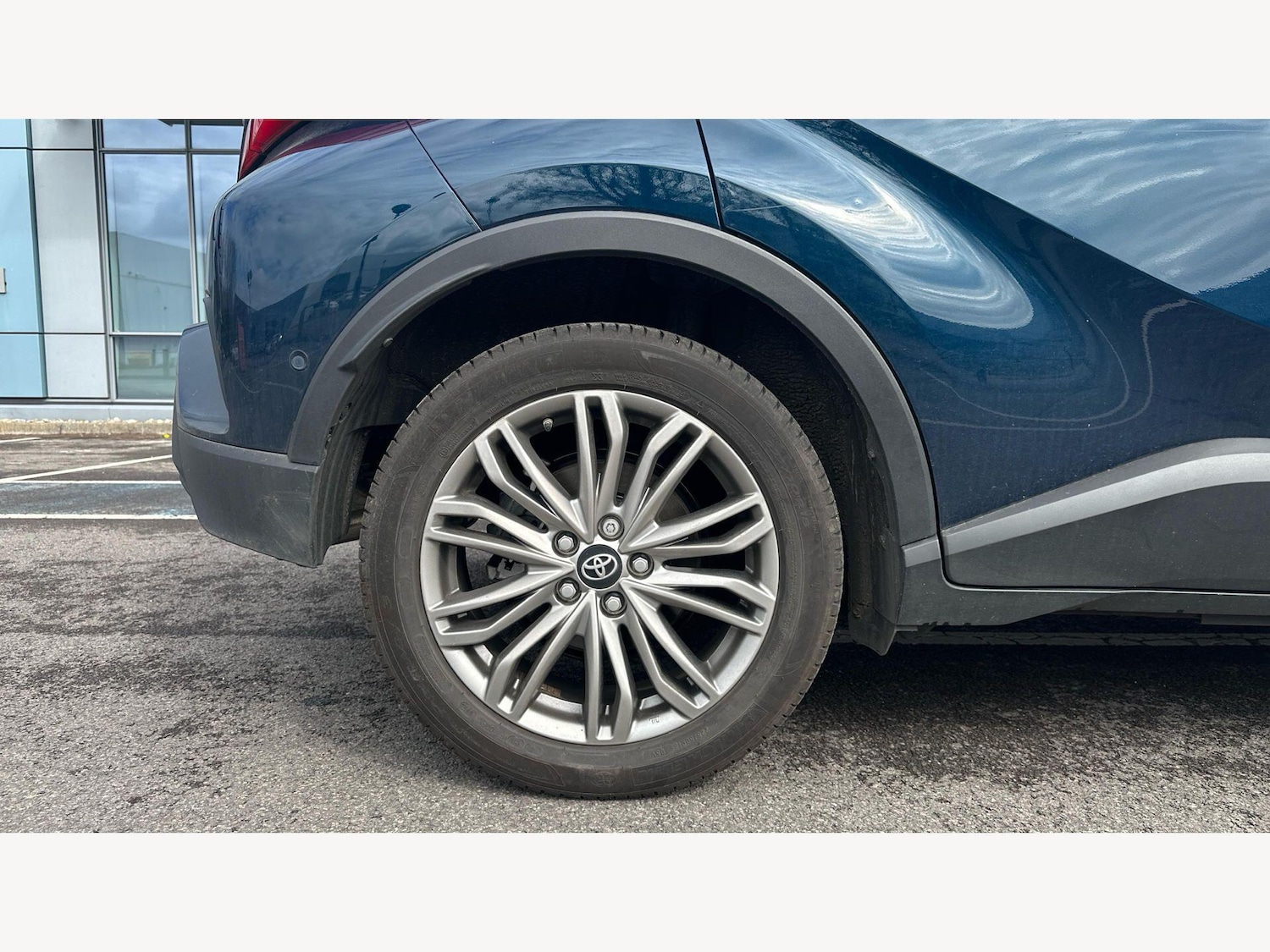 Used Toyota C-HR 2023 for sale - 78127296: Photo 20