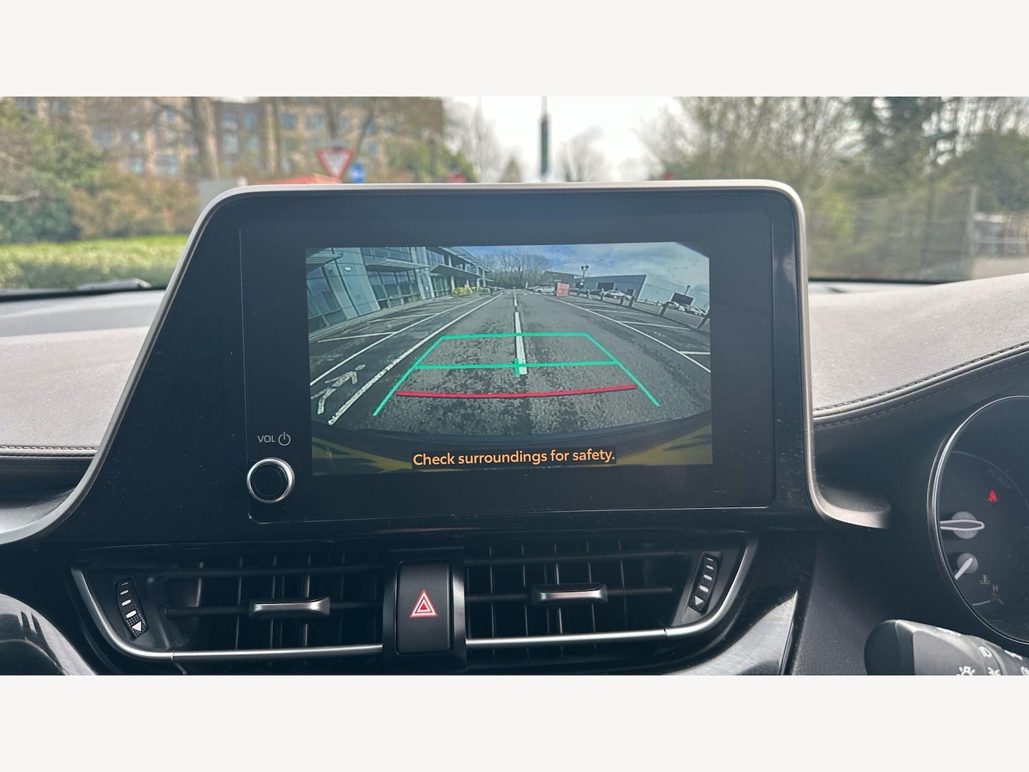 Used Toyota C-HR 2023 for sale - 78127296: Photo 25