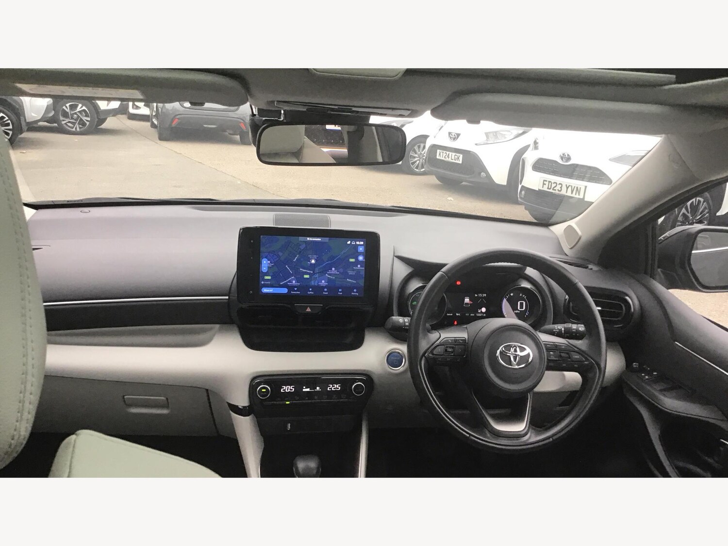 Used Toyota Yaris 2022 for sale - 76042809: Photo 7