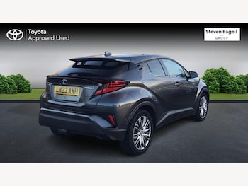 Used Toyota C-HR 2023 for sale - 77255250: Photo