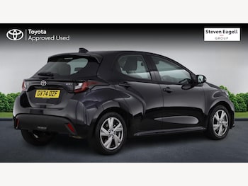 Used Toyota Yaris 2024 for sale - 79453835: Photo