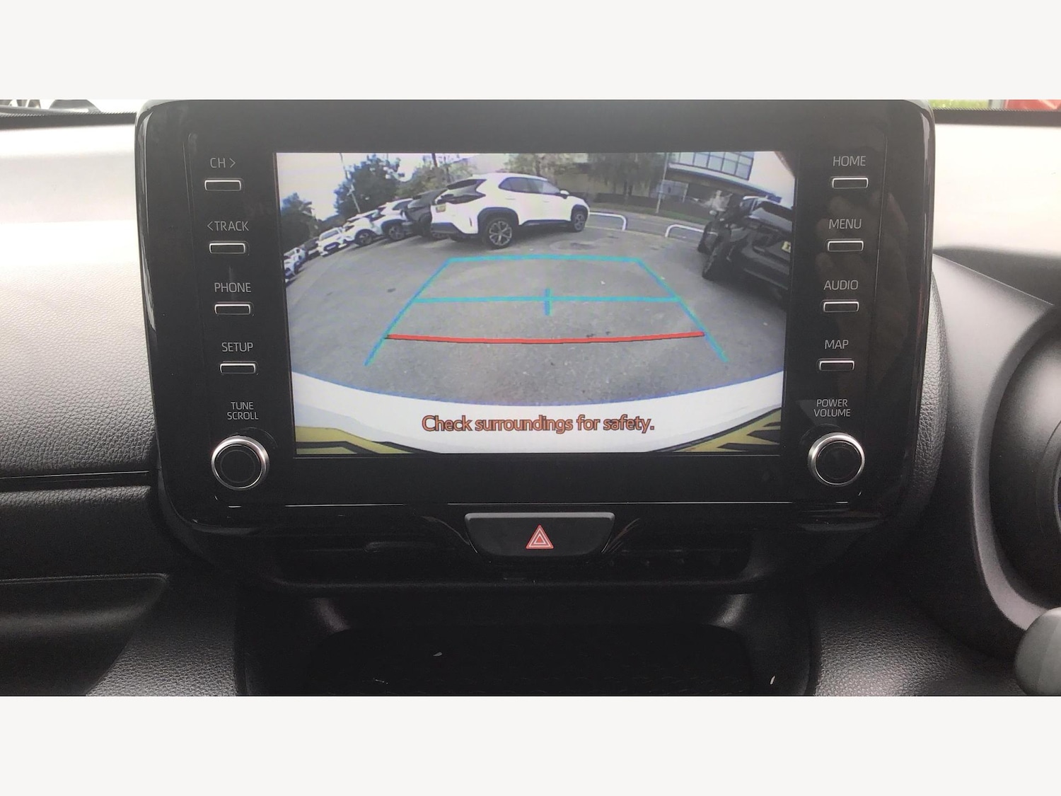 Used Toyota Yaris 2023 for sale - 76752525: Photo 9