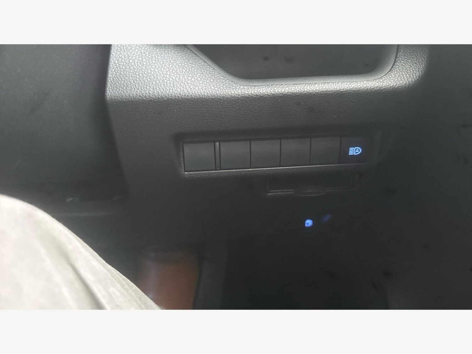 Used Toyota RAV4 2022 for sale - 77216355: Photo 23