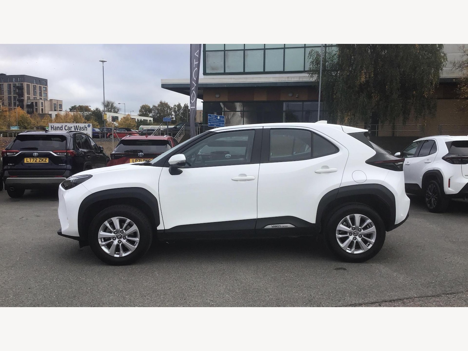 Used Toyota Yaris Cross 2024 for sale - 76849673: Photo 19