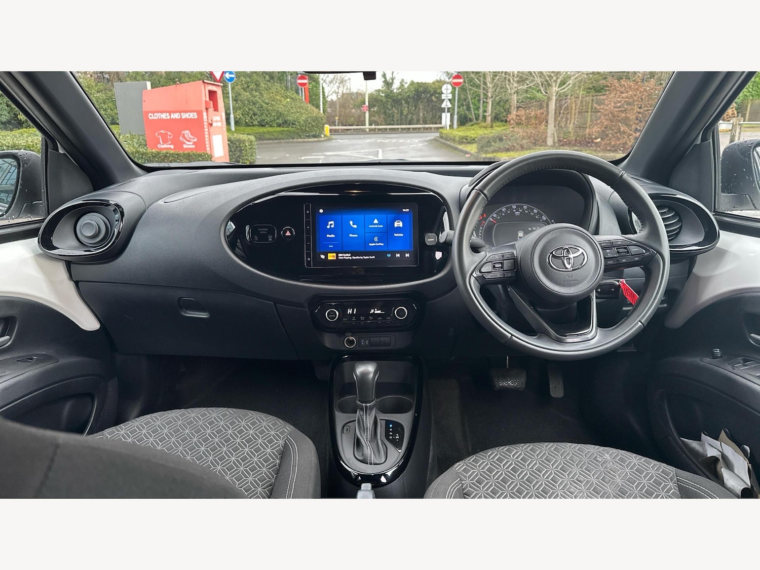 Used Toyota Aygo X 2025 for sale - 77242622: Photo 7