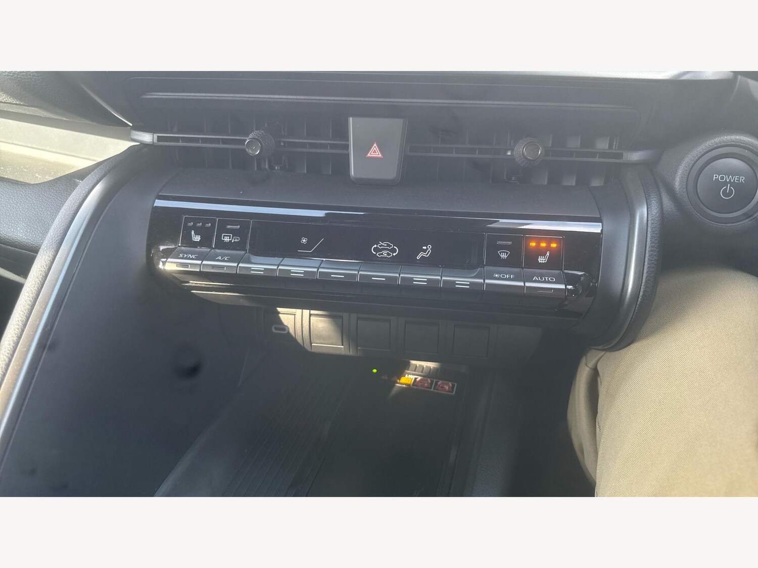 Used Toyota C-HR 2024 for sale - 77305475: Photo 24