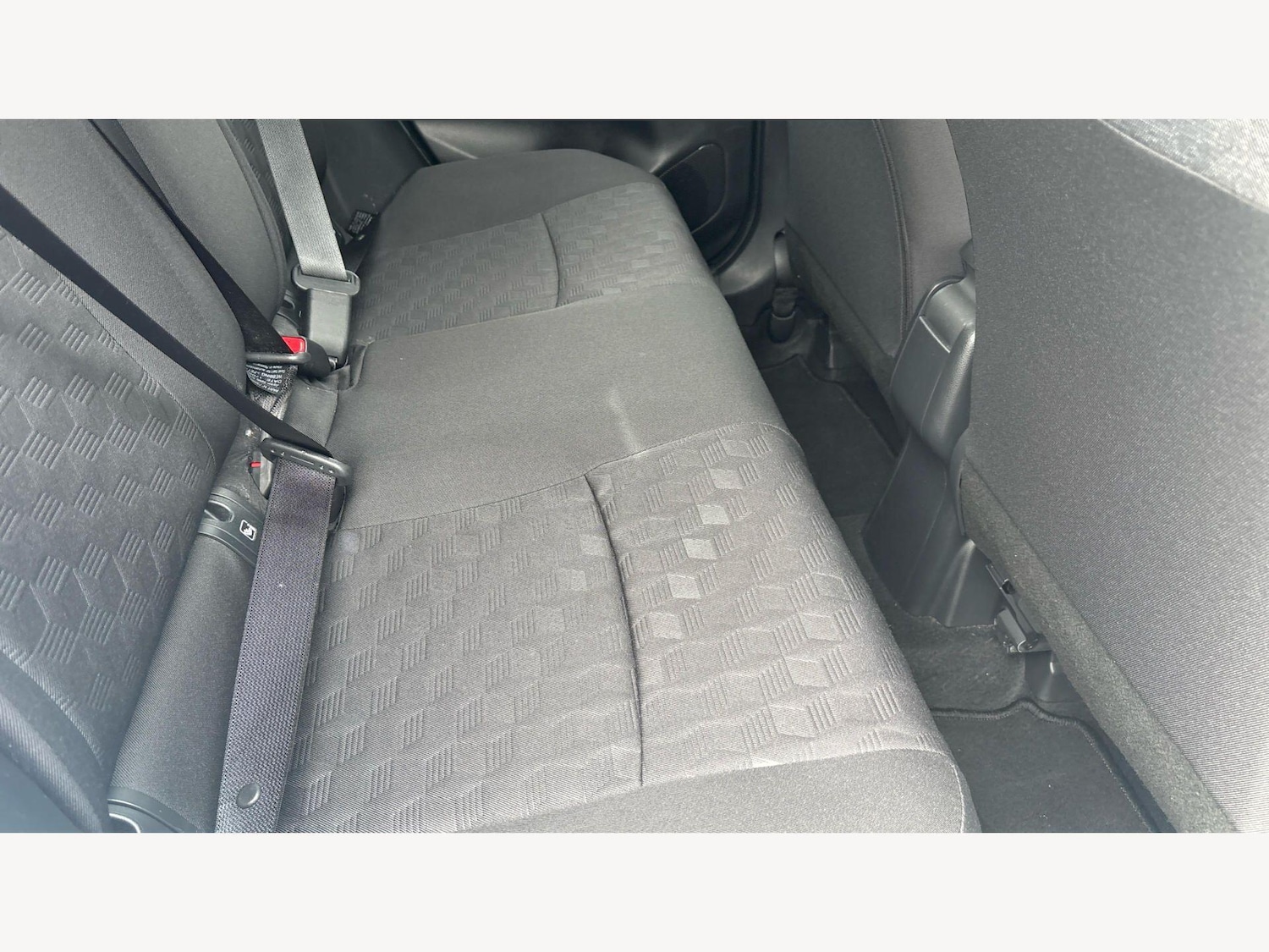 Used Toyota Yaris 2024 for sale - 78204149: Photo 10
