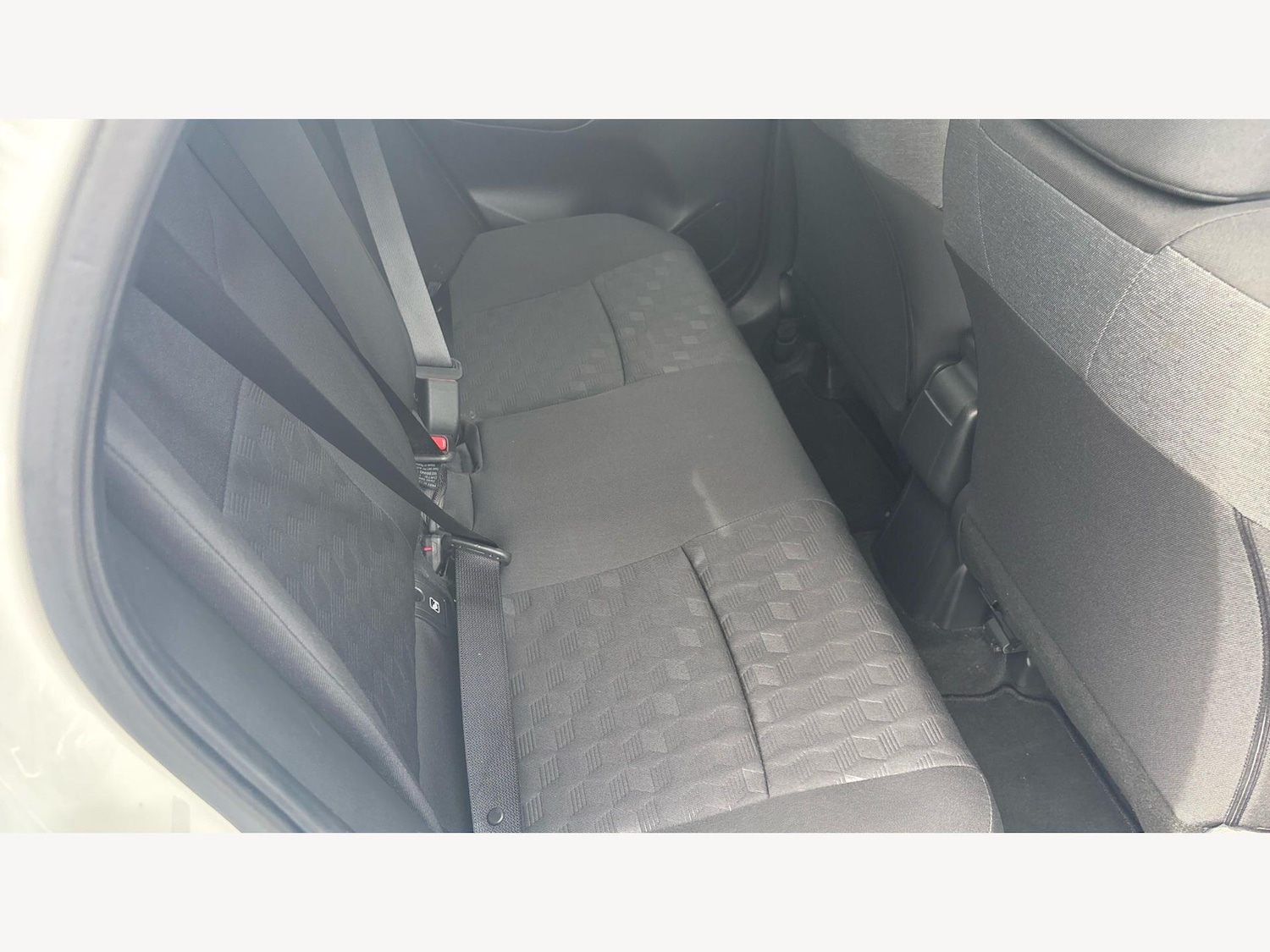 Used Toyota Yaris 2024 for sale - 78204149: Photo 17