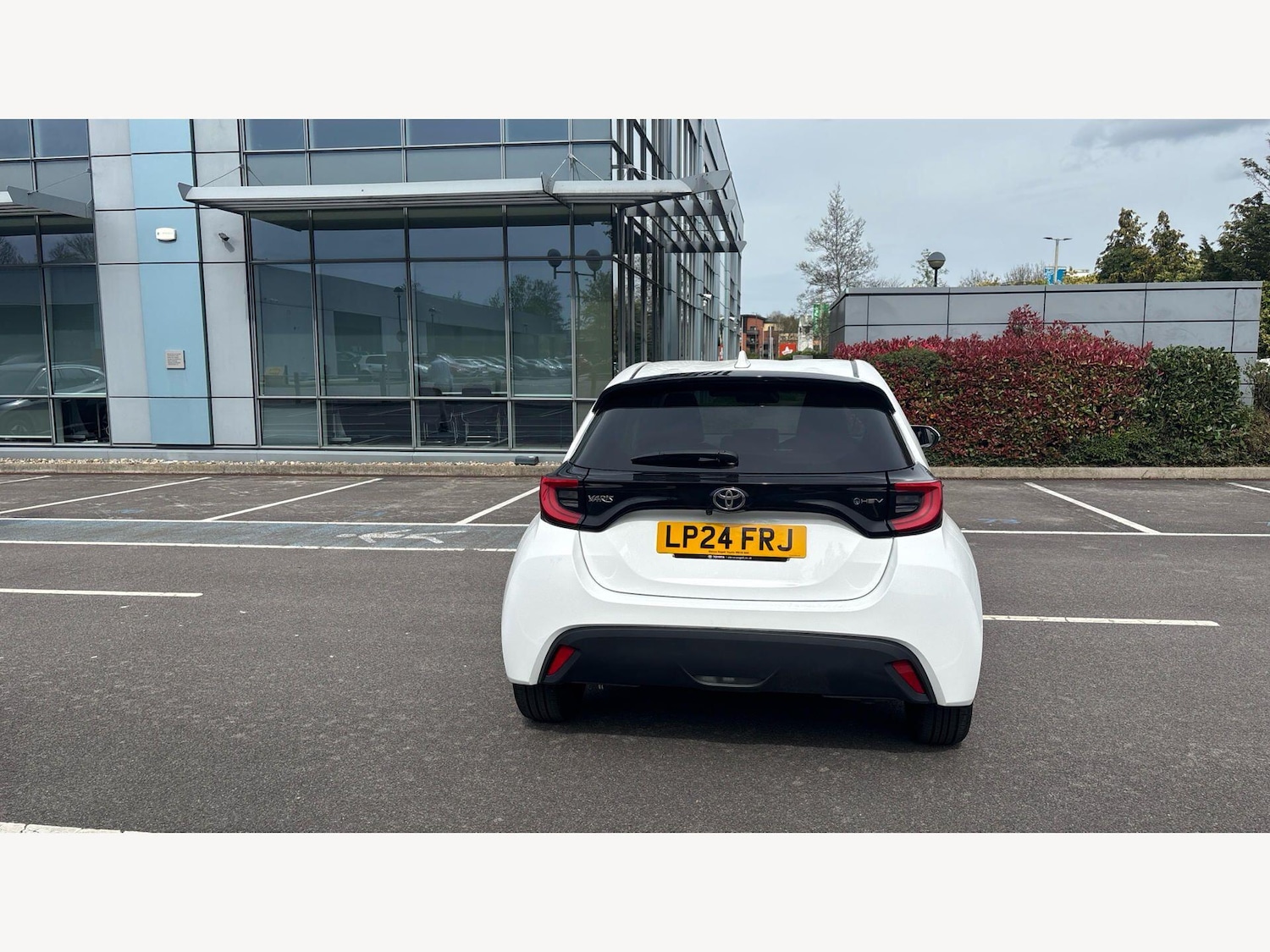 Used Toyota Yaris 2024 for sale - 78204149: Photo 28