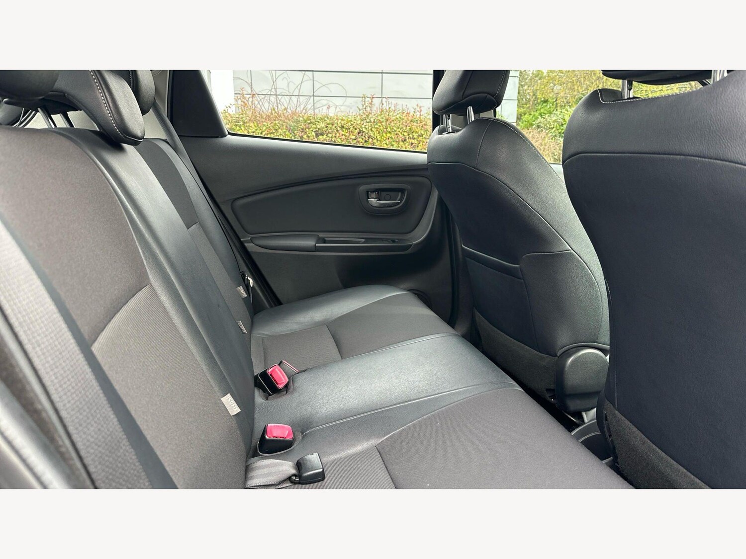 Used Toyota Yaris for sale - 77908721: Photo 14