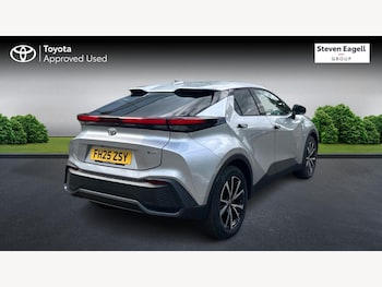 Used Toyota C-HR 2025 for sale - 79401549: Photo