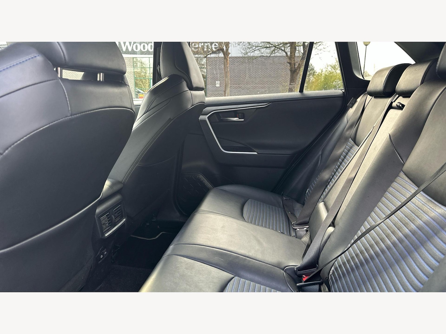 Used Toyota RAV4 2023 for sale - 77425139: Photo 15