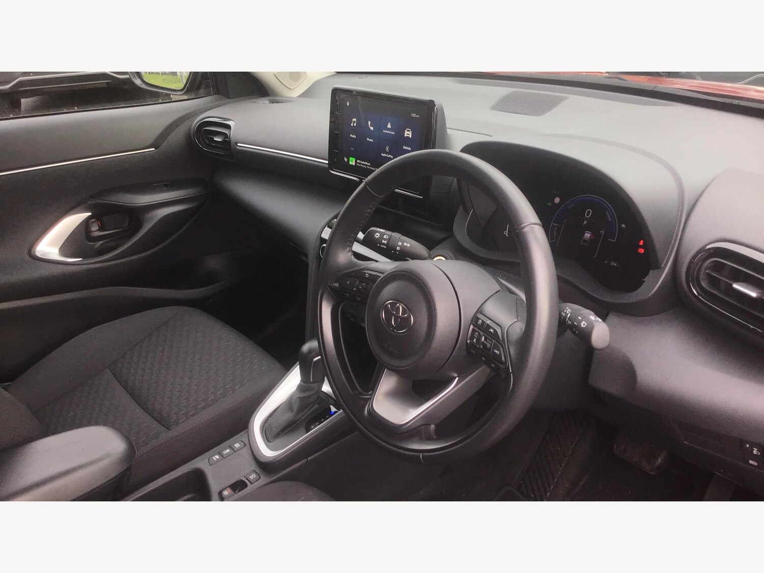 Used Toyota Yaris Cross 2024 for sale - 77190454: Photo 13