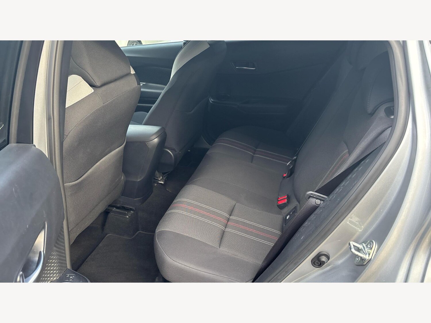 Used Toyota C-HR 2023 for sale - 77191959: Photo 15