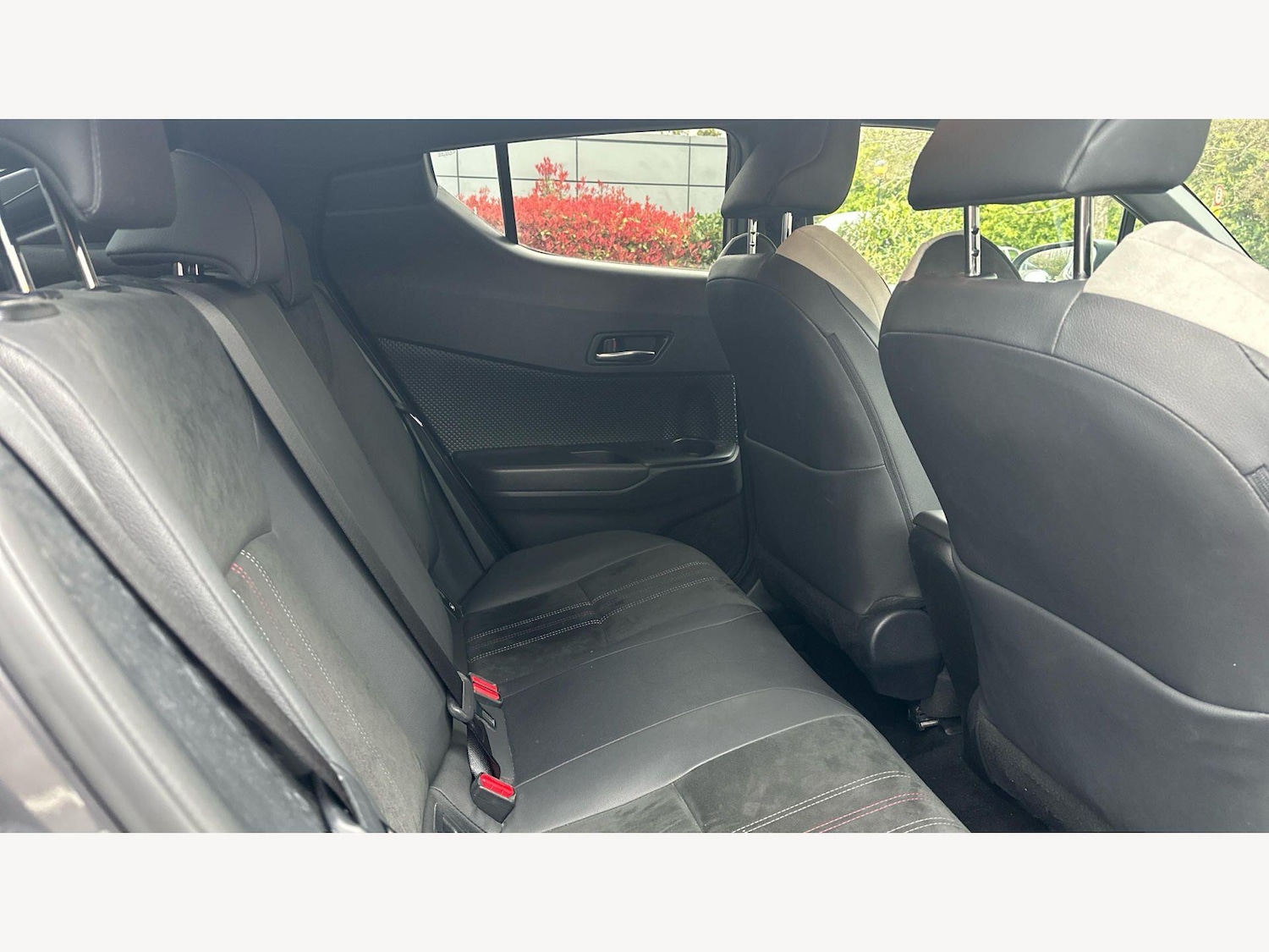 Used Toyota C-HR 2023 for sale - 78019508: Photo 14