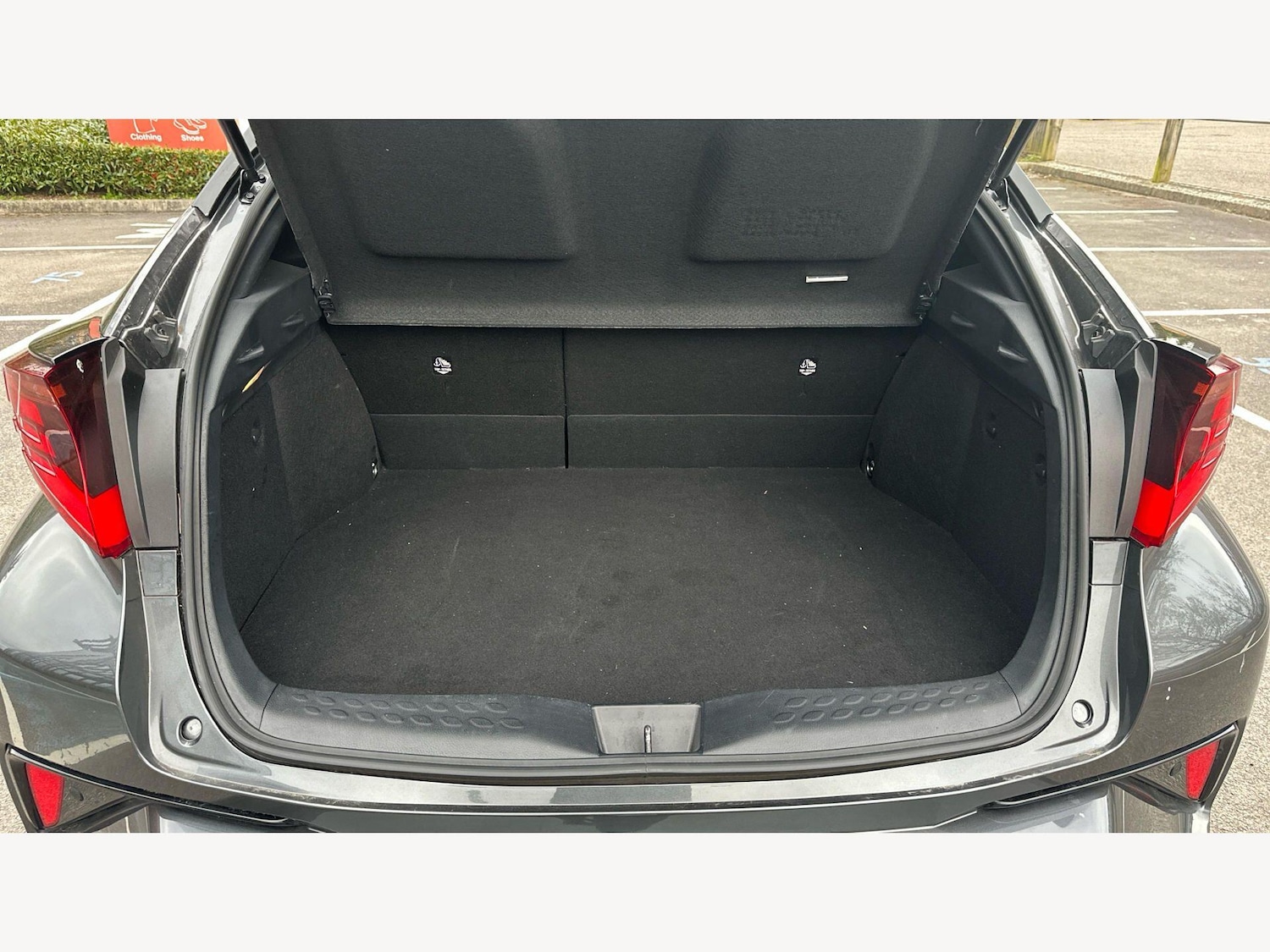 Used Toyota C-HR 2023 for sale - 78019508: Photo 16