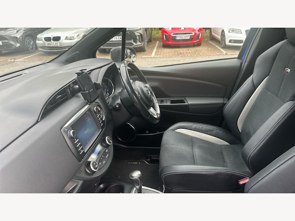 Used Toyota Yaris 2020 for sale - 76122233: Photo 12