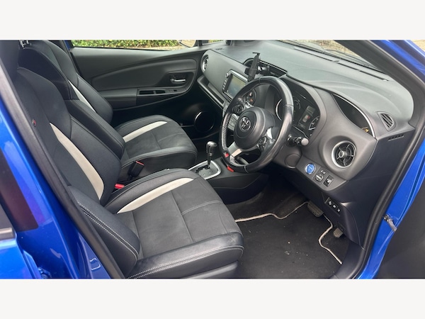 Used Toyota Yaris 2020 for sale - 76122233: Photo 13