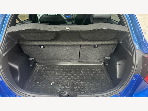 Used Toyota Yaris 2020 for sale - 76122233: Photo 16