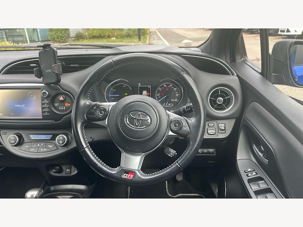 Used Toyota Yaris 2020 for sale - 76122233: Photo 8