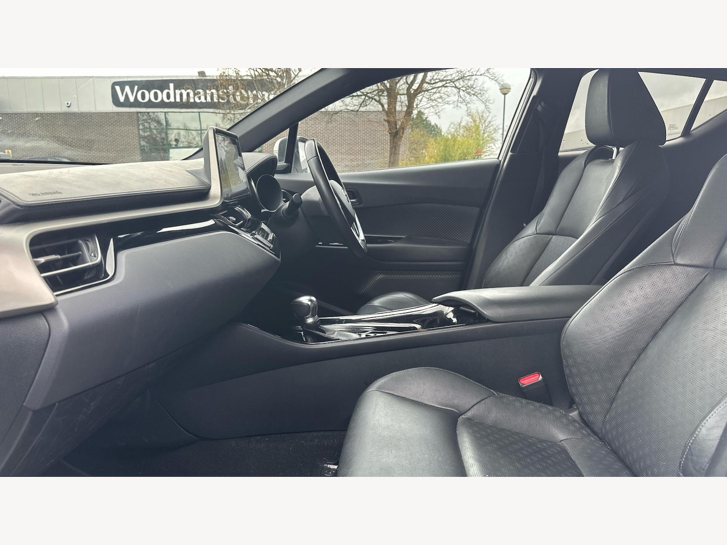 Used Toyota C-HR 2018 for sale - 77315142: Photo 12