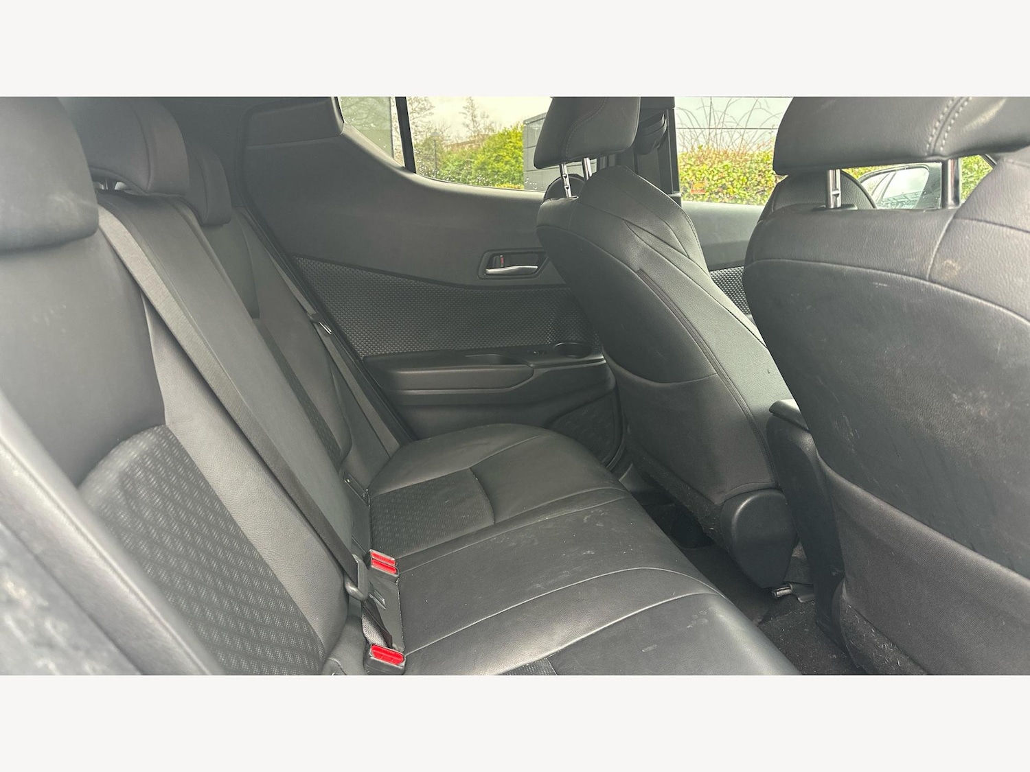 Used Toyota C-HR 2018 for sale - 77315142: Photo 14