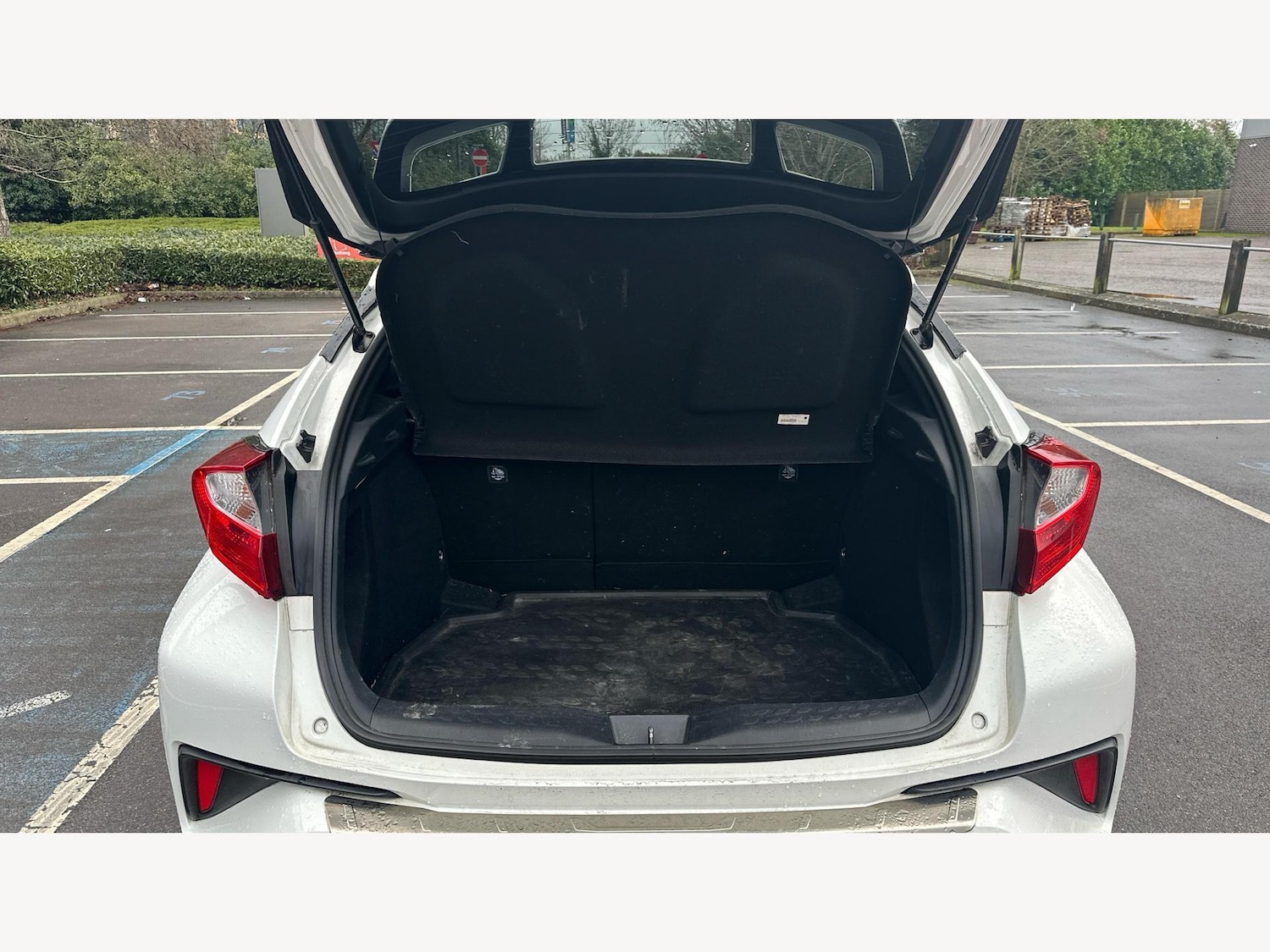 Used Toyota C-HR 2018 for sale - 77315142: Photo 16