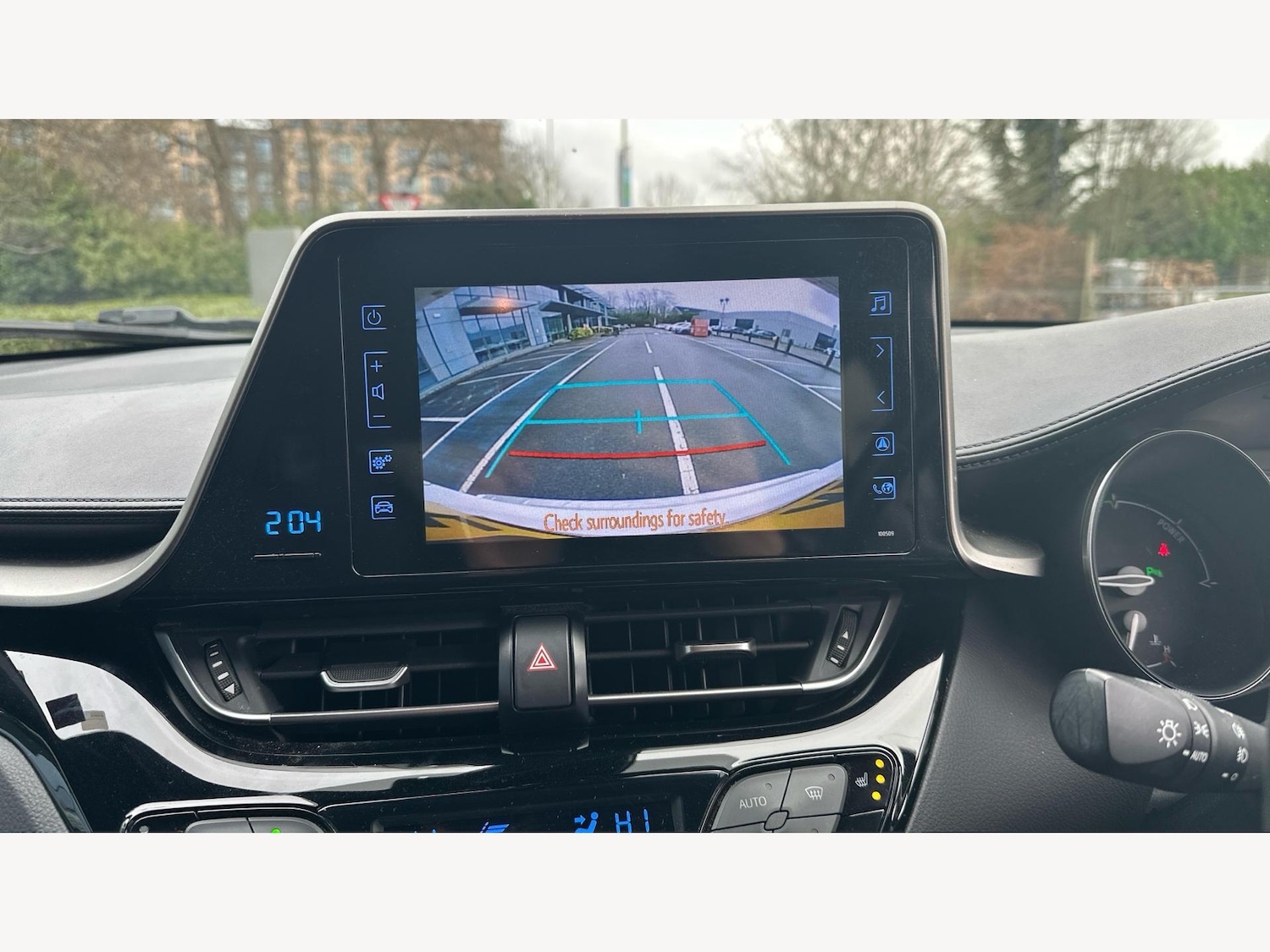 Used Toyota C-HR 2018 for sale - 77315142: Photo 26