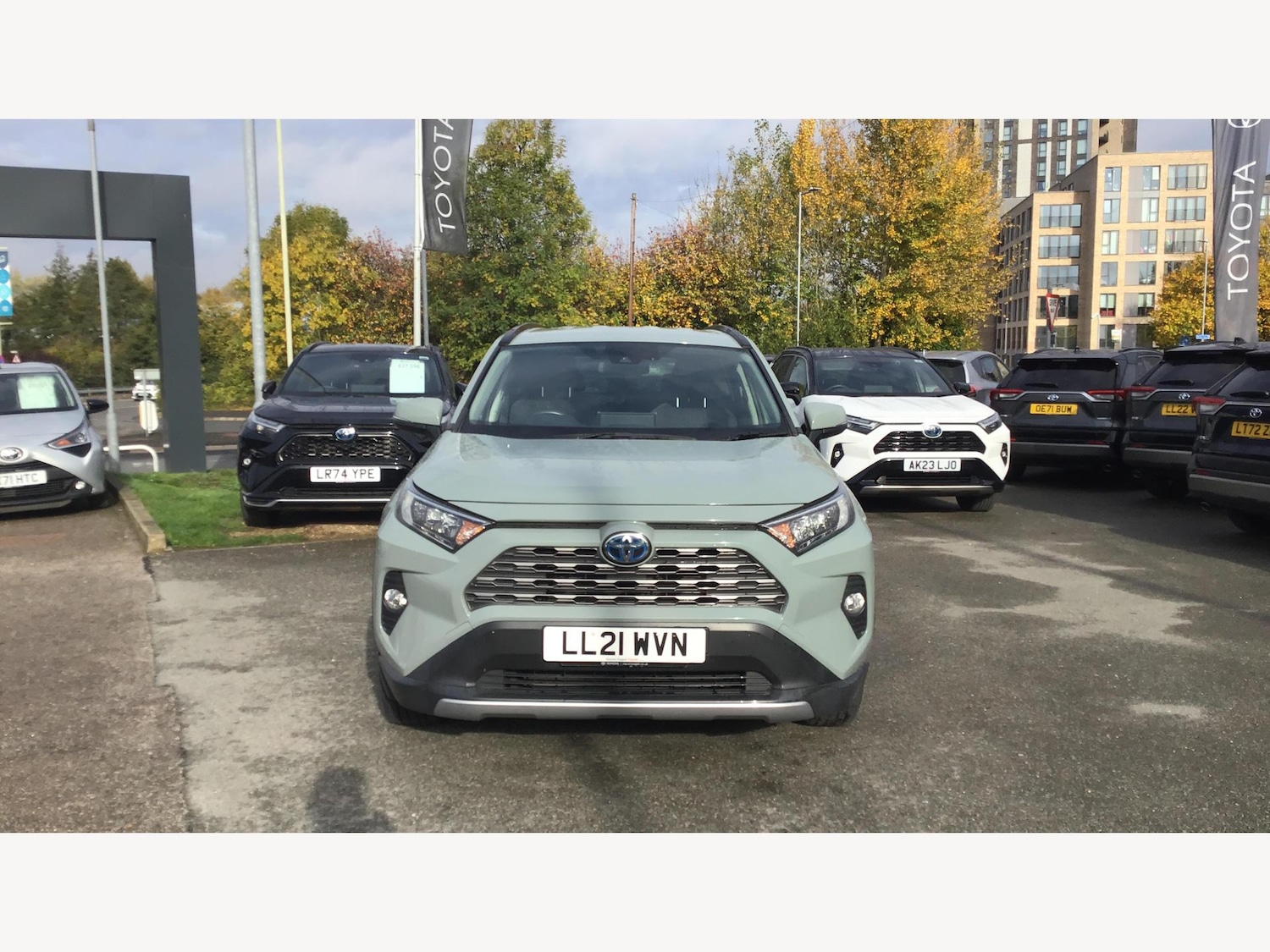 Used Toyota RAV4 2021 for sale - 76360651: Photo 17