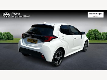 Used Toyota Yaris 2024 for sale - 79212614: Photo