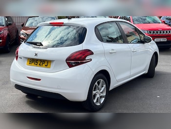 Used Peugeot 208 2015 for sale - 78517472: Photo